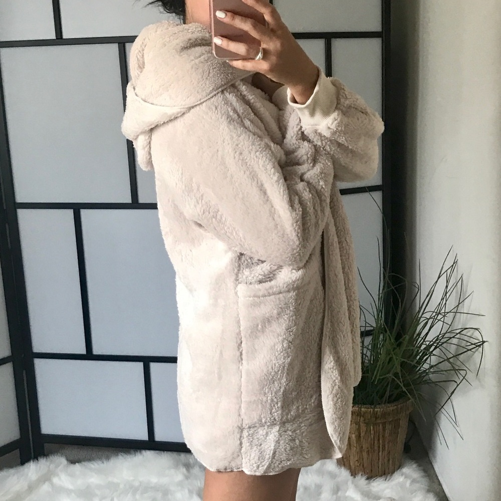 LAST 3️⃣Soft Plush Teddy Bear Faux Fur Hoodie Coat - Picture 4 of 8